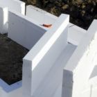 Hoe leg ik een kant en klaar funderingsbekisting systeem?