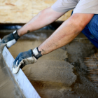 Hoe maak ik een cementdekvloer met zandcementmortel met een drijfrei / vloerentrekker?