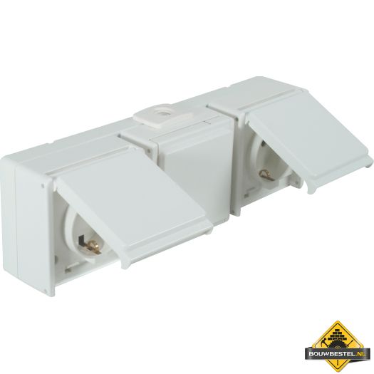 Opus Aqua geaarde contactdoos 3-voudig, horizontaal helder wit