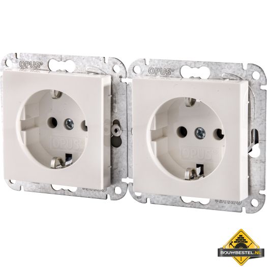 Quick Contactdoos Opus 55 2 en 3-voudig wandcontactdoos polarwit