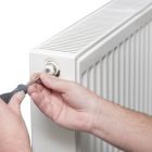 Radiator ontluchten en bijvullen