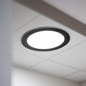 Powerdaylight diameter 53cm Plafondplaat rond opbouw zwart binnenzijde